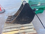 Back of used Bucket